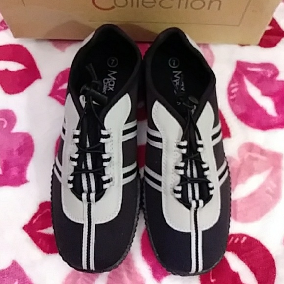 Max Collection Tennies - Picture 7 of 7